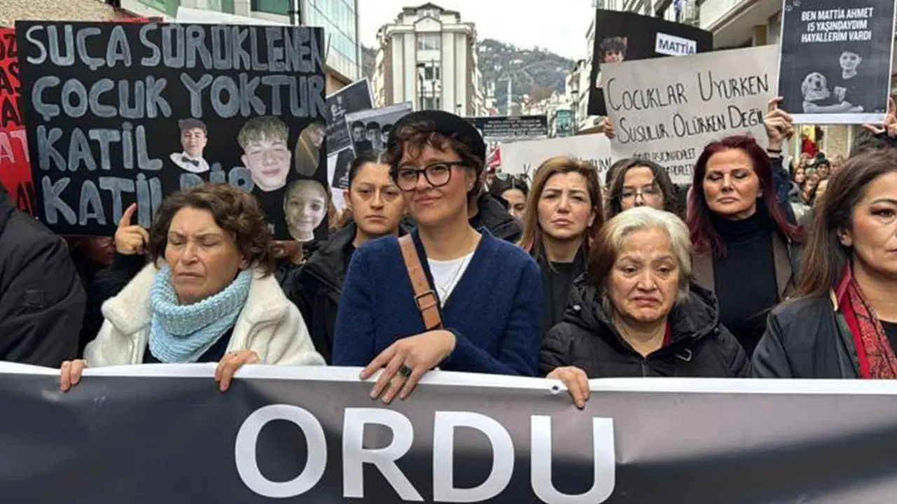 Yasemin Minguzzi, Ordu'da 'Çocuklar için adalet' yürüyüşüne katıldı: 'Aldıkları ceza kesinlikle 24 yıl değil...'