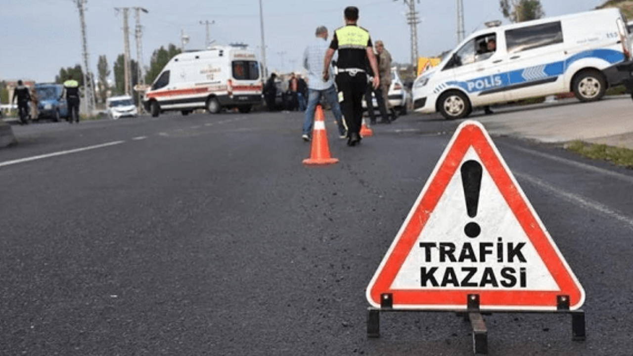 Forklift plunges into garden in Istanbul, driver dies