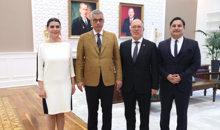 Diş hekimlerinden Bakan Memişoğlu'na ziyaret