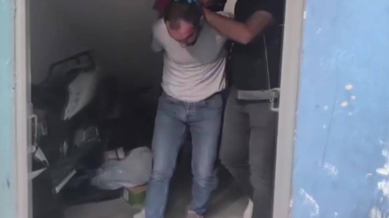 Evinde 472 kilo bonzai yapacak ham madde ele geçirildi, 'İçiciyim' dedi