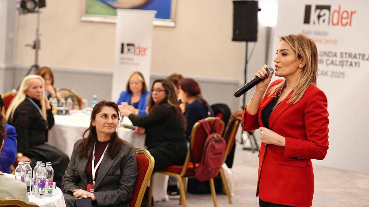 KA.DER’den 25 Kasım mesajı: 'Siyasette kadına yönelik şiddet, demokrasiye müdahaledir'