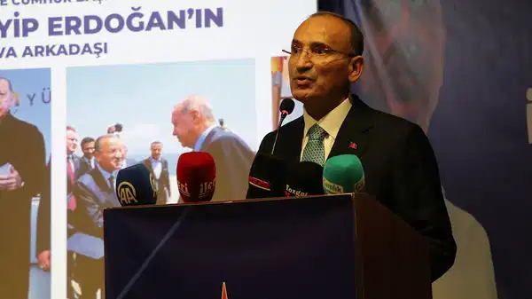 Bekir Bozdağ'dan Erdoğan'ın adaylığı için 'erken seçim' açıklaması