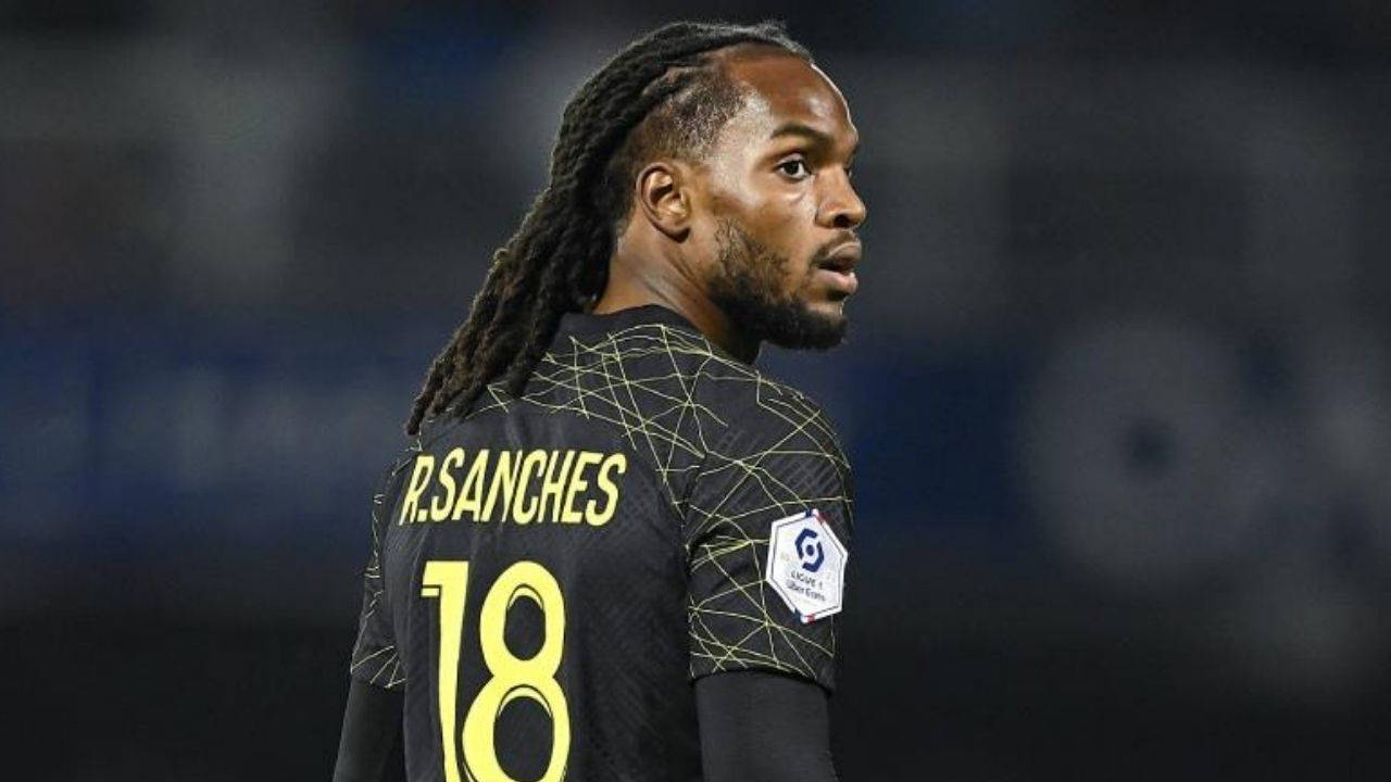 Renato Sanches kimdir? Renato Sanches kaç yaşında, nereli? Renato Sanches hangi Trabzonspor'a mı geliyor? Renato Sanches'in sakatlık geçmişi nasıl?
