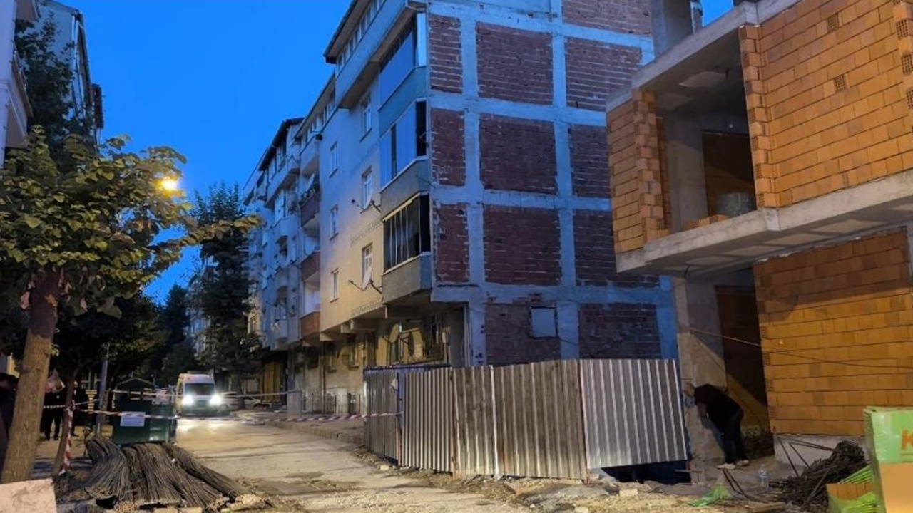 İstanbul'da sabaha karşı kabus: Duvarlardan gelen sesler üzerine iki apartman tahliye edildi