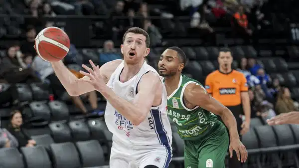Anadolu Efes, Bursaspor'u mağlup etti!