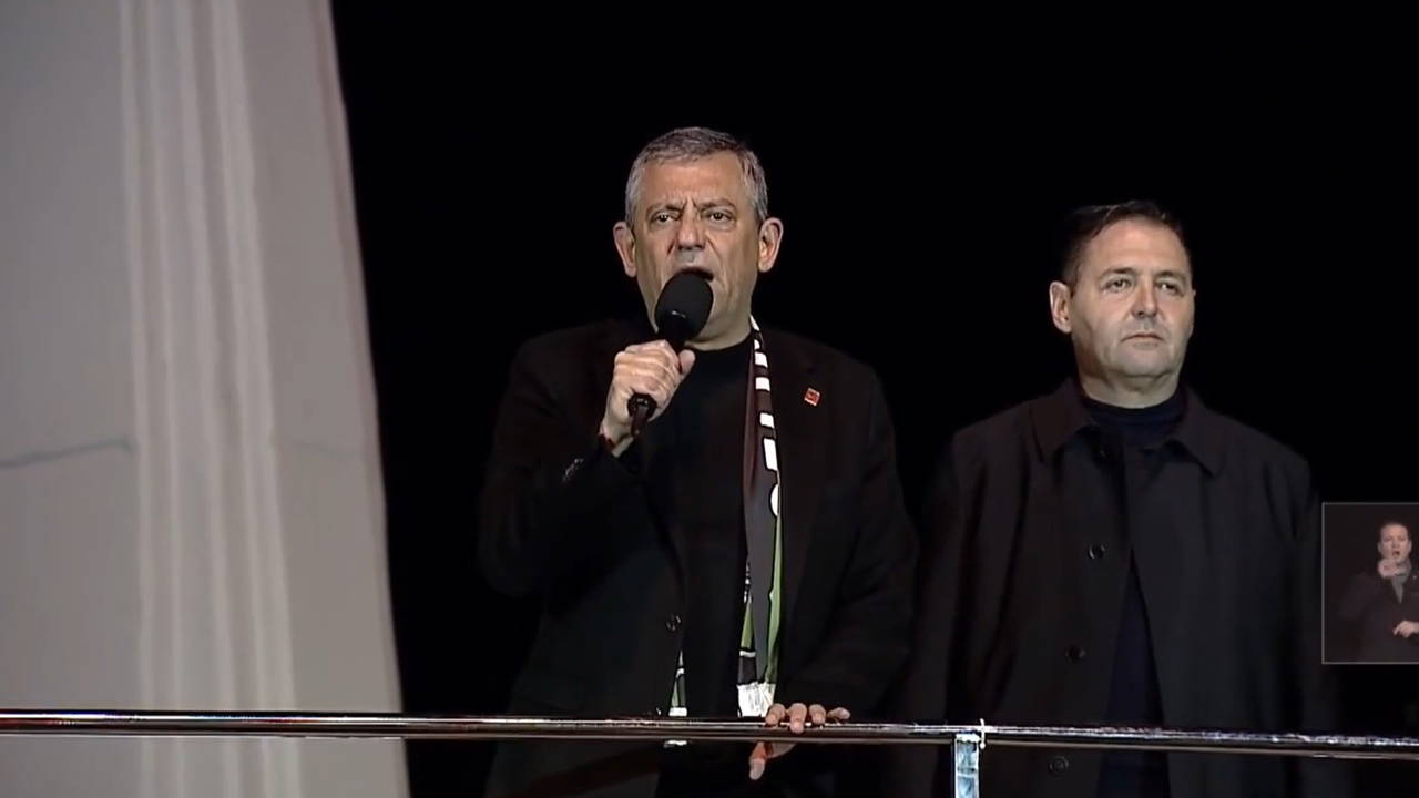 CHP'nin ilk 'bölge' mitingi Bakırköy'de! Özgür Özel'den '9 Mart' çıkışı! 'Sözünüzde durun' dedi, Bahçeli ve Erdoğan'a seslendi!