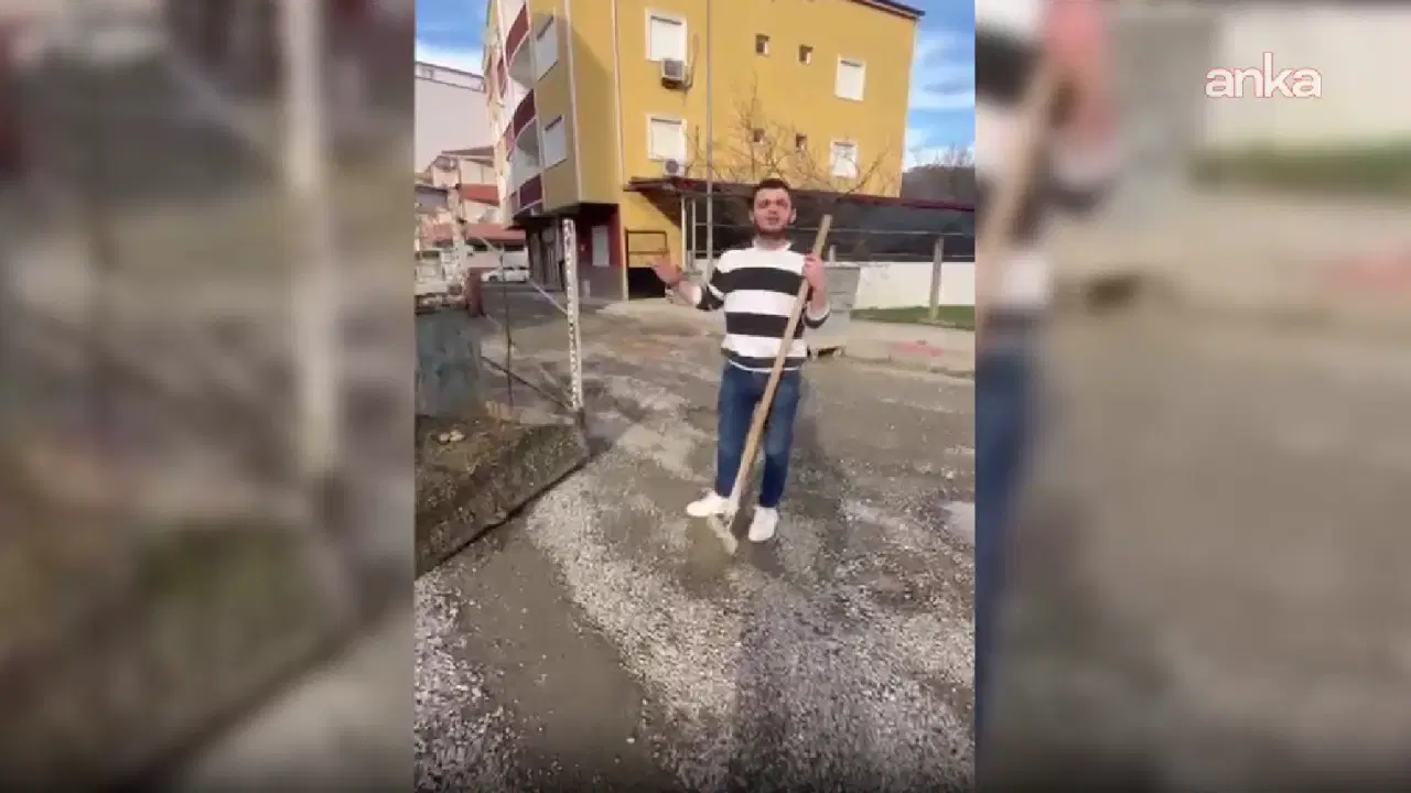 Sinop’ta bozuk yollara patates ekerek tepki gösteren yurttaş: 'Elinde fidesi olan, patatesi olan varsa gelsin, eksin'