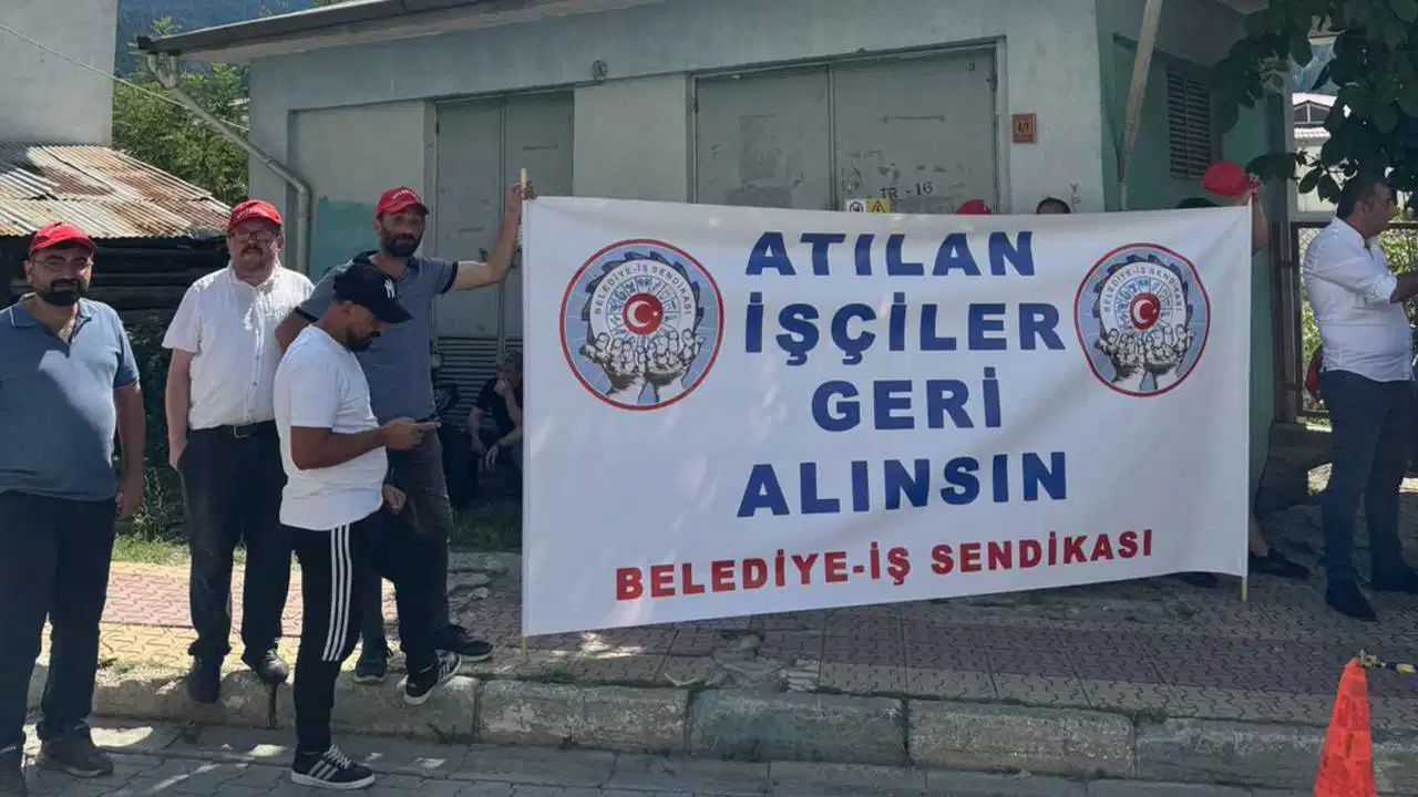AKP'li Şavşat Belediyesi'nin işten çıkardığı işçiler davayı kazandı