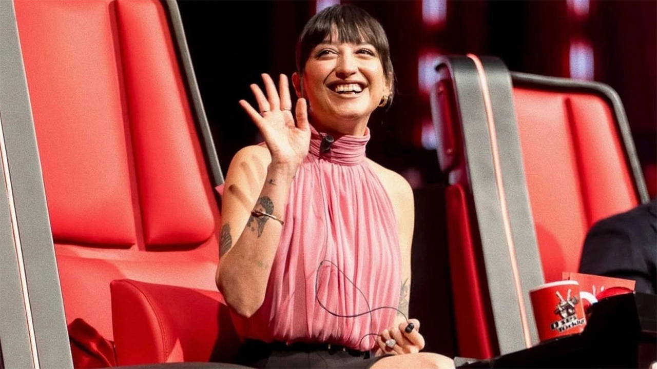 Melike Şahin'den şarkı itirafı: 'Dost kazığı üzerine yazılmış bir eserdi'