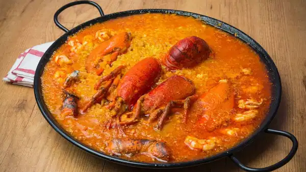 İspanyol mutfağının deniz efsanesi: Arroz con Bogavente