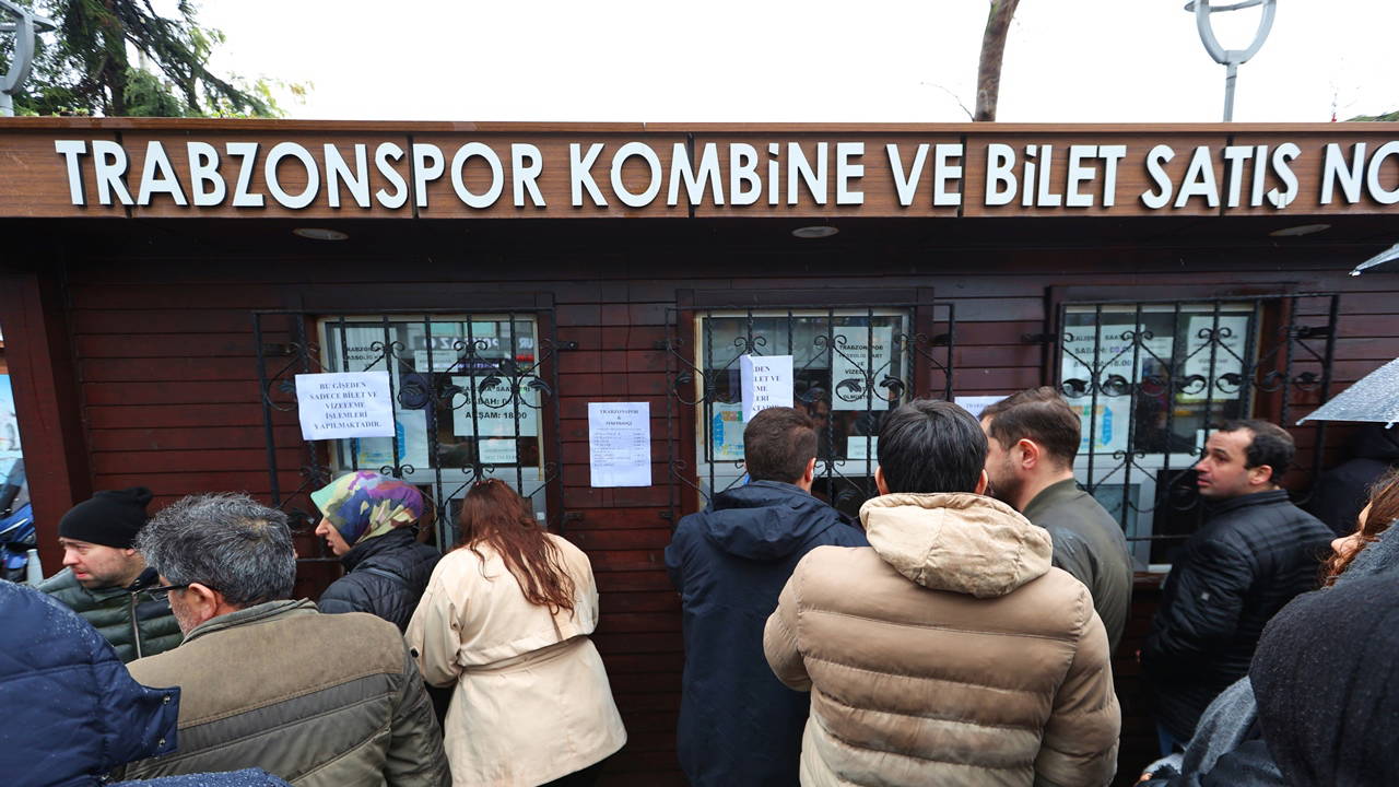 Trabzonspor-Fenerbahçe maçının biletleri satışa çıktı