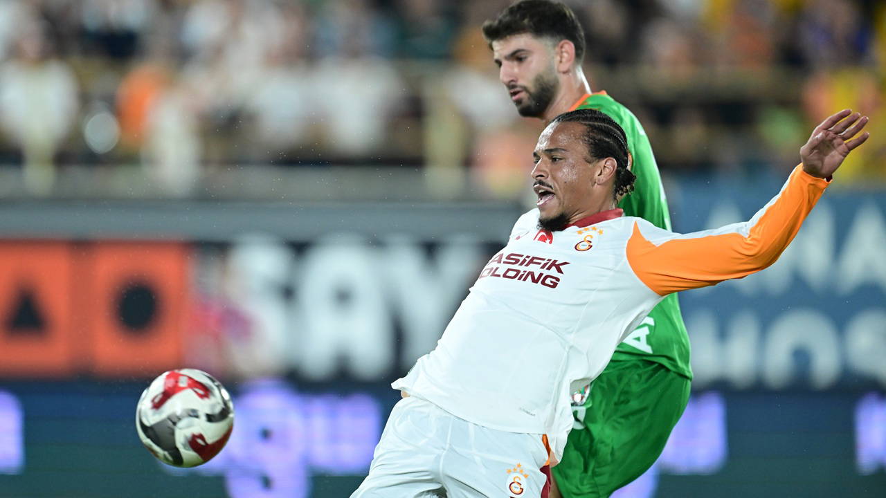 Leroy Sane'nin yerde kaldığı pozisyon penaltı mı?