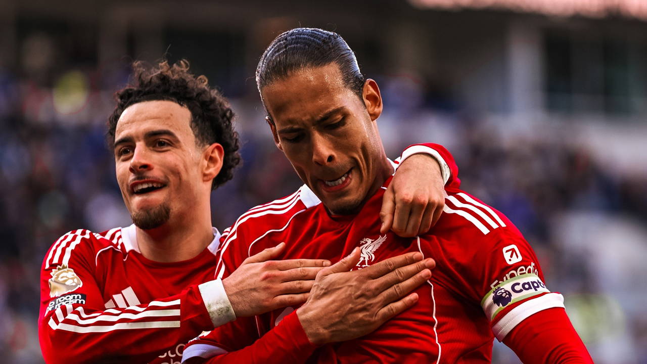 Liverpool derbide Everton'ı 90+10'da yıktı