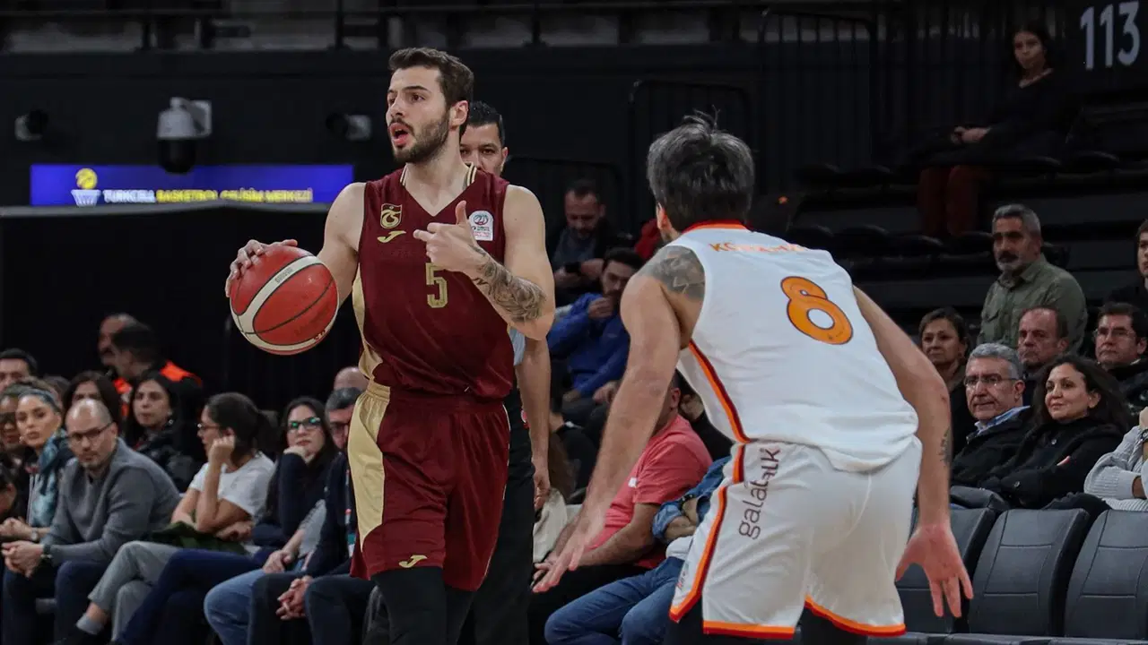 Trabzonspor Turkcell, deplasmanda Galatasaray'ı mağlup etti!