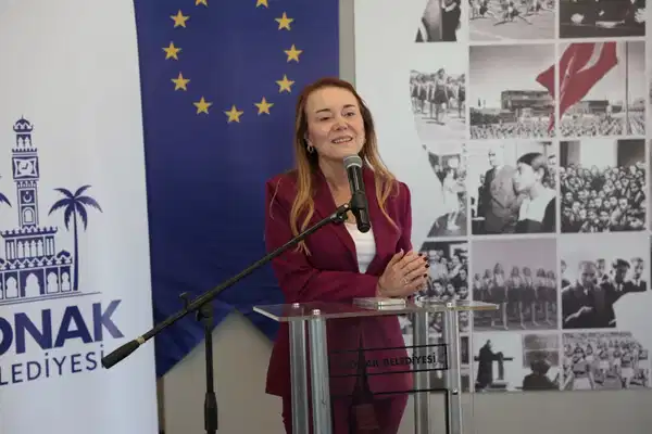 Başkan Mutlu’dan genç kadınlara mücadele çağrısı: Asla vazgeçmeyin