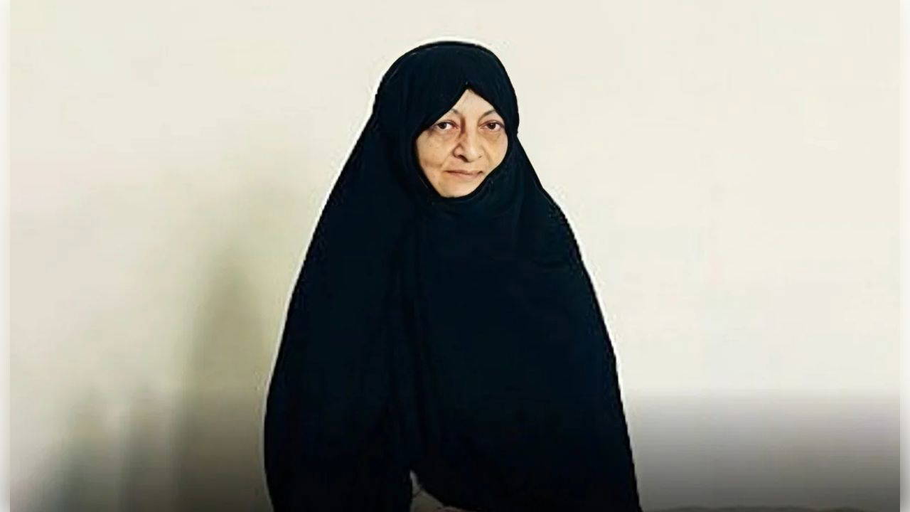 İran basını duyurdu: Hamaney’in eşi hayatını kaybetti