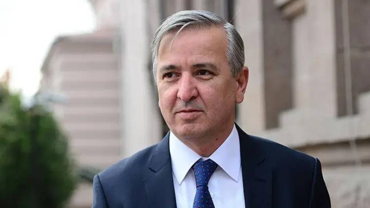 Yeni Şafak yazarı Aydın Ünal'dan hayatını kaybeden İlber Ortaylı hakkında tepki çeken paylaşım