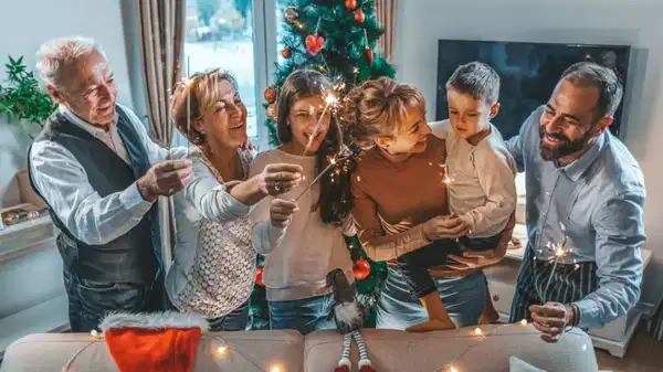 Yılbaşını ailesiyle geçirmek isteyen 4 erkek burcu: Bu burçlar her aktiviteyi ailesiyle yapmak istiyor