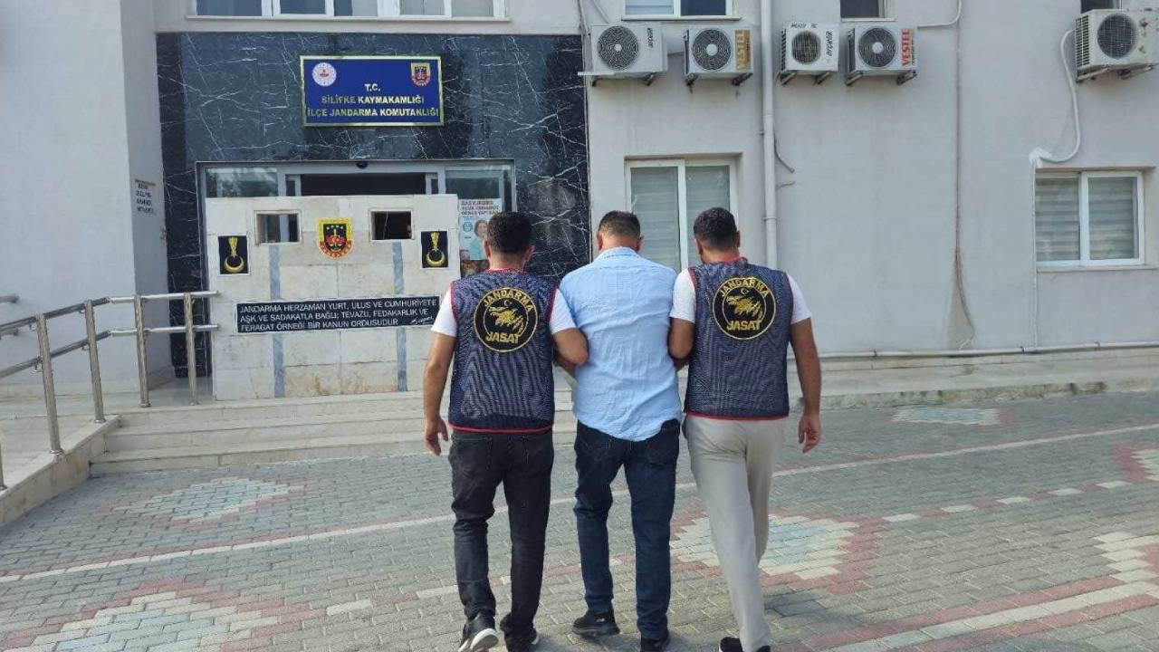 İnterpol tarafından kırmızı bülten ile aranıyordu: Mersin'de yakalandı!