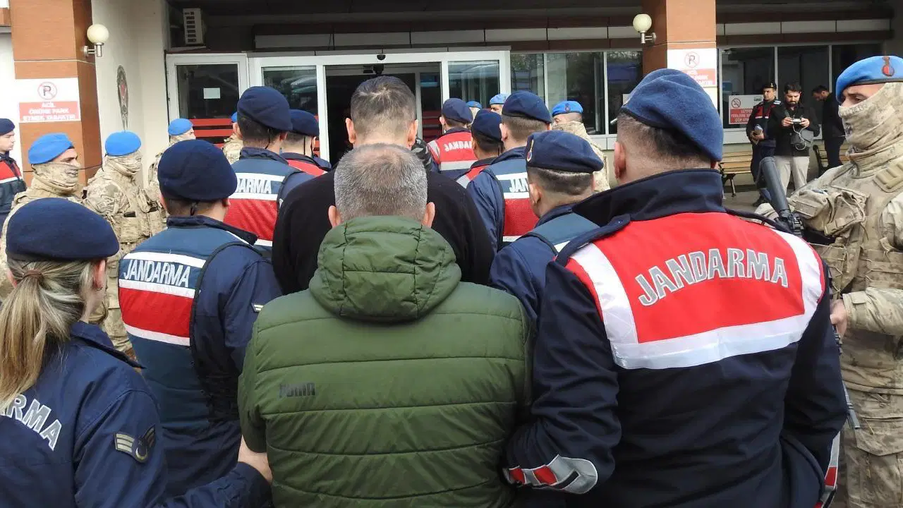 'İkizler' suç örgütüne 2. dalga operasyon: Aralarında avukat ve iş insanlarının da bulunduğu 12 kişi gözaltında!