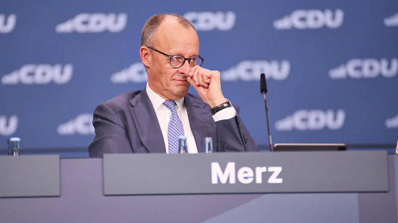 Merz'i Pinokyo'ya benzeten emekliye soruşturma