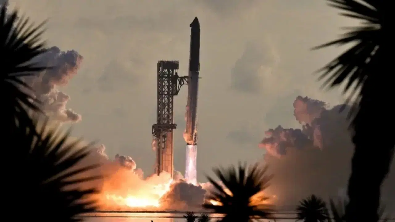 Uzay yarışında kritik eşik aşıldı: SpaceX'in Starship roketi ilk kez yörüngeye ulaştı