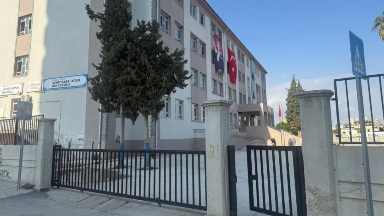 26 öğrenci zehirlenme şüphesiyle hastanelik oldu!