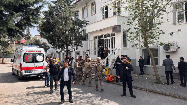 Bombalı saldırı yapacağını söyleyen liseli tutuklandı
