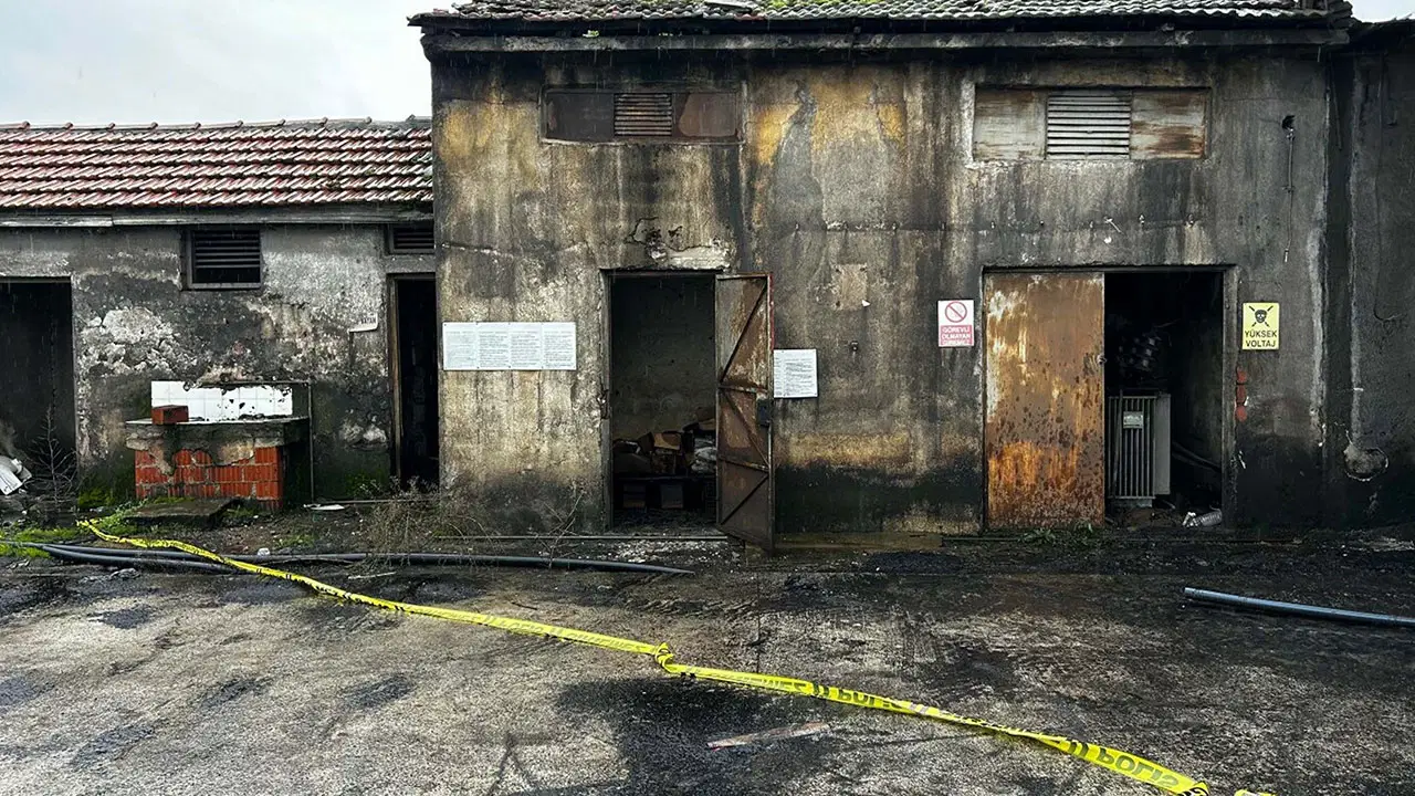 Manisa'da bir kişi fabrikanın trafosunda ölü bulundu
