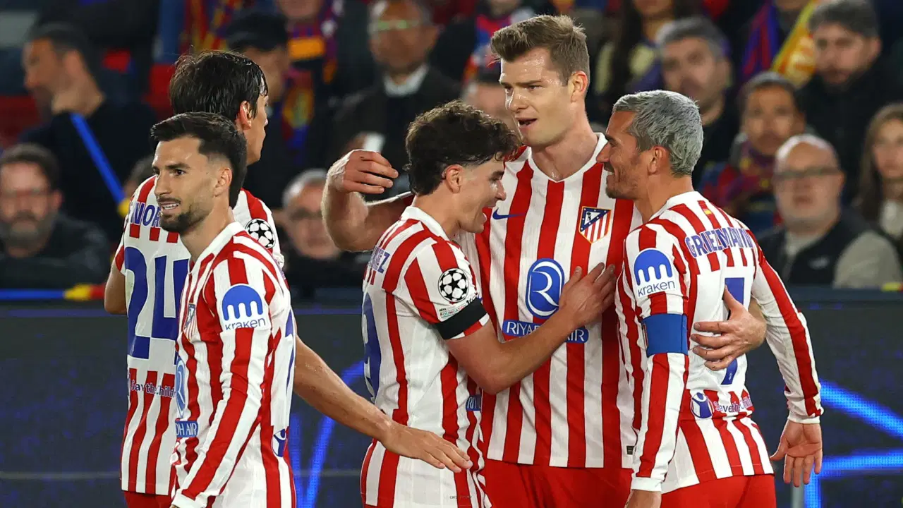 Atletico Madrid, 10 kişi kalan Barcelona'yı iki golle geçti!
