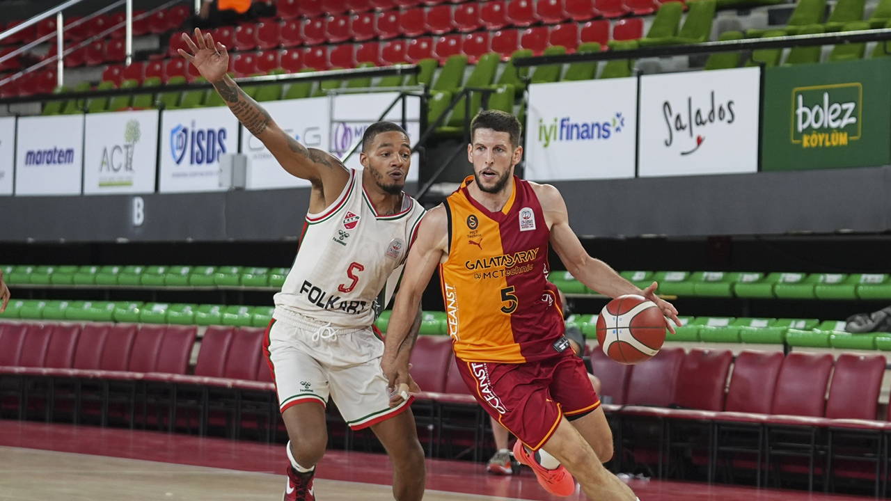 Galatasaray MCT Technic ligde ilk mağlubiyetini aldı