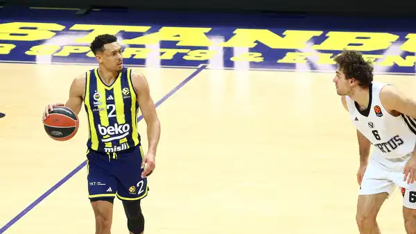 Fenerbahçe Beko, Euroleague'deki galibiyet serisini 5 maça çıkardı!