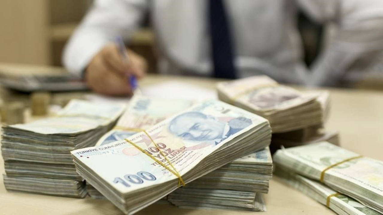 19 Mart 2026 Arefe günü bankalar çalışıyor mu? Arefe Günü bankalar saat kaça kadar açık?