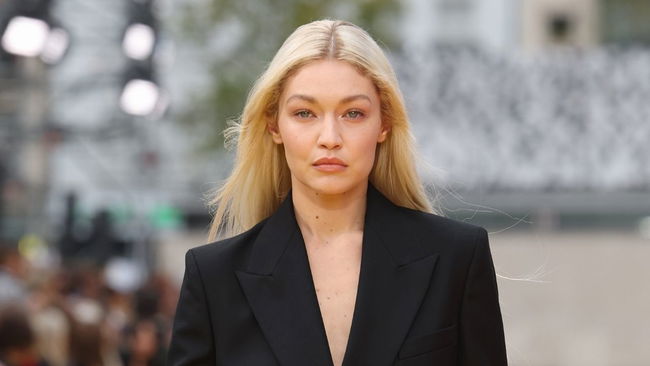 Epstein belgelerinde adı geçmişti: Gigi Hadid sessizliğini bozdu