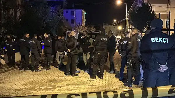 Balıkesir'de sır olay: Bir kişi evinde silahla öldürülmüş halde bulundu