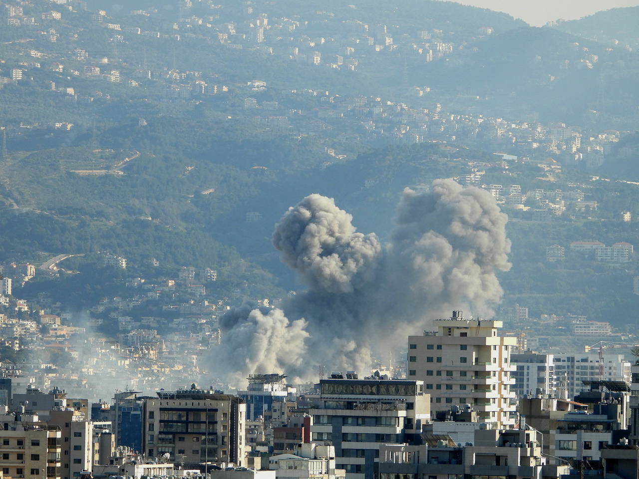 İsrail ordusu duyurdu: Beyrut’ta saldırılar başladı