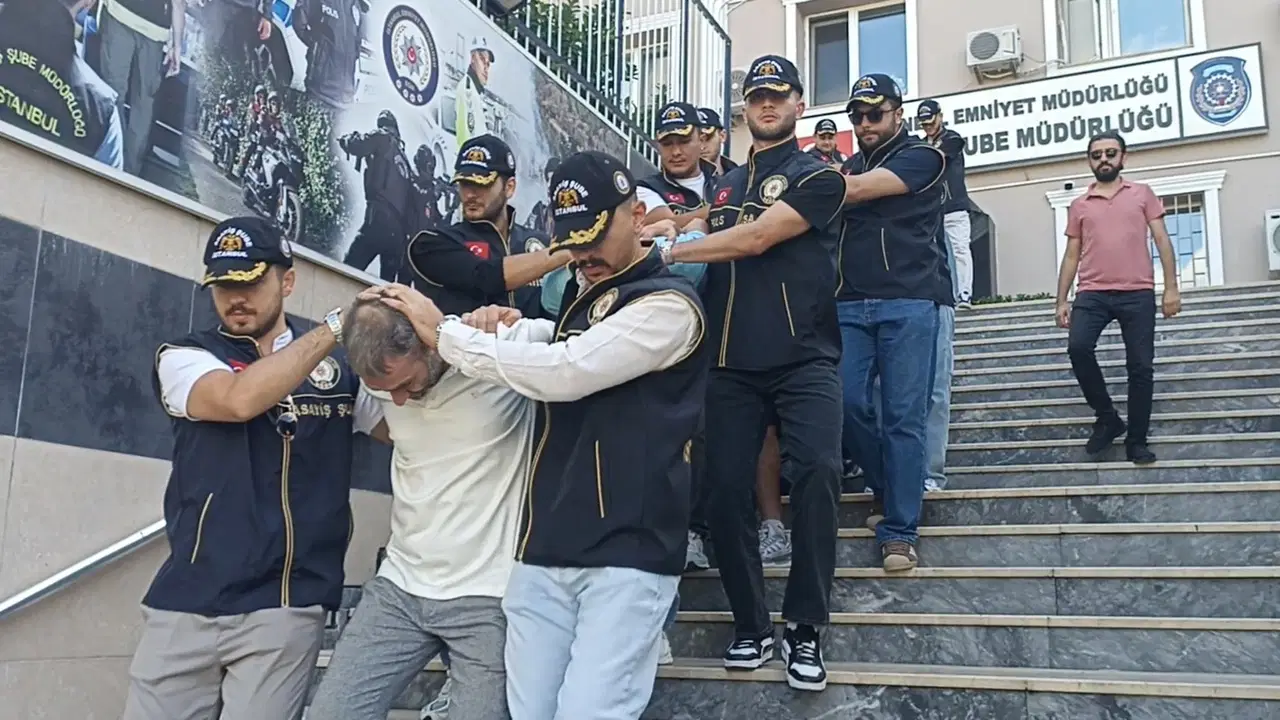 'İcra gelecek' diyerek aradıkları kişileri dolandırdılar: Şebeke üyeleri yakalandı