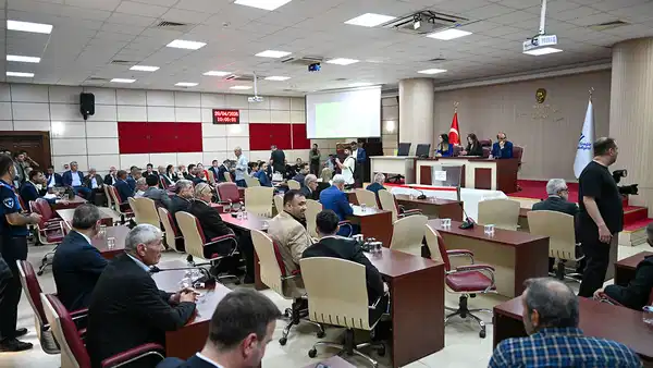 Ali Demirçalı görevden uzaklaştırılmıştı: Yüreğir Belediye Başkanvekili Cafer Boyraz oldu