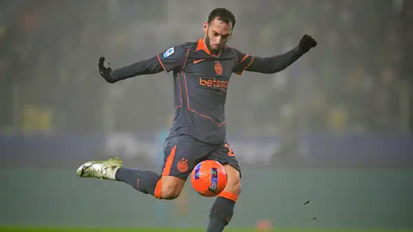 Adı Galatasaray ile anılıyordu: Inter'den Hakan Çalhanoğlu kararı!