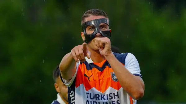 Fenerbahçe'den yerli forvet hamlesi: Görüşmeler başladı