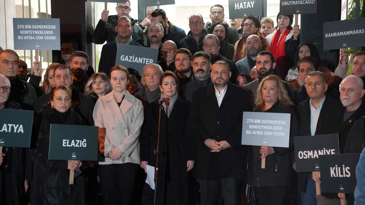 CHP İzmir'den 04.17'de anma töreni