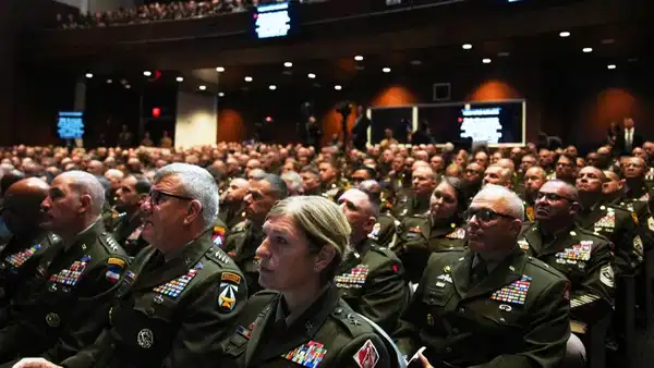 ABD ordusunda kriz: Terfiler durduruldu, komutanlar tasfiye edildi