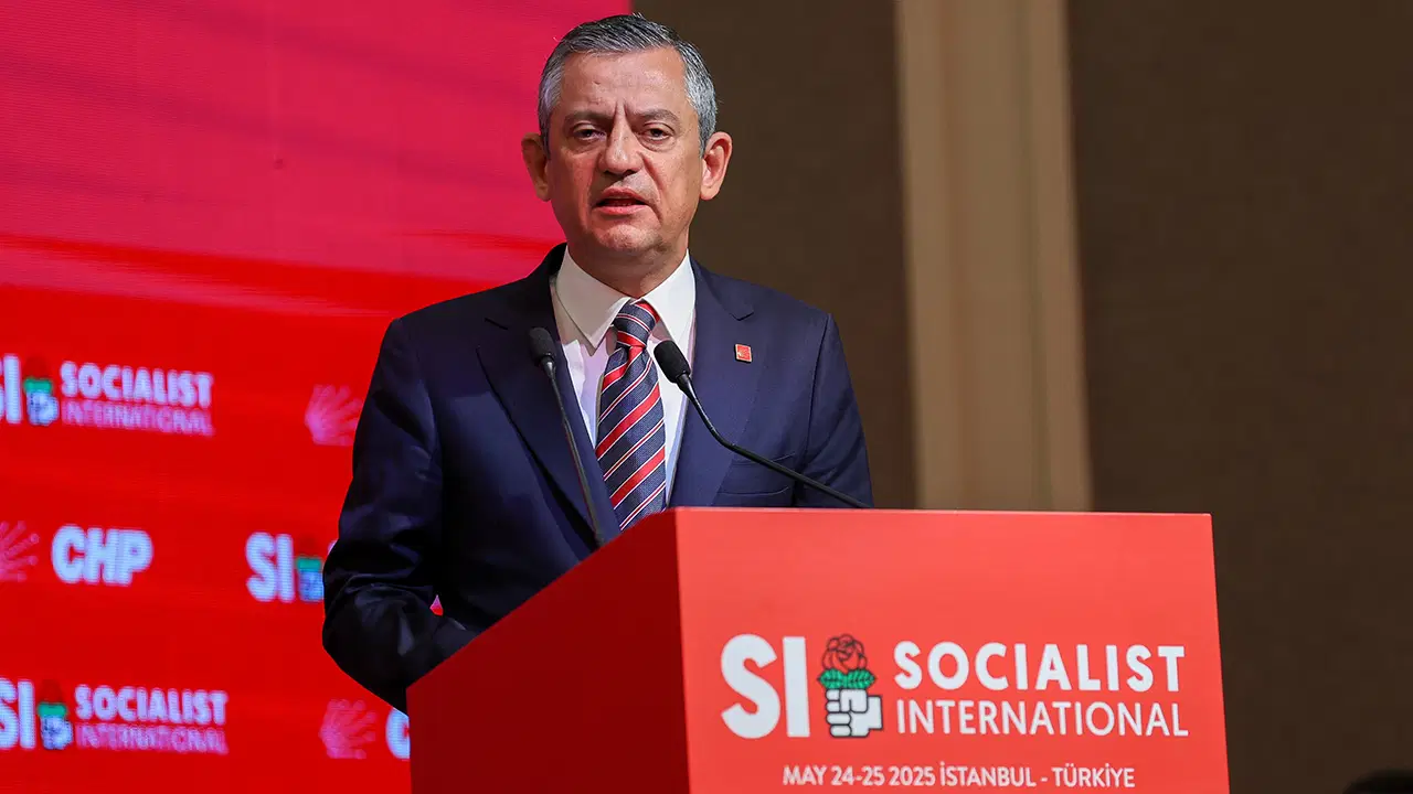 CHP lideri Özgür Özel, Madrid'e gidiyor