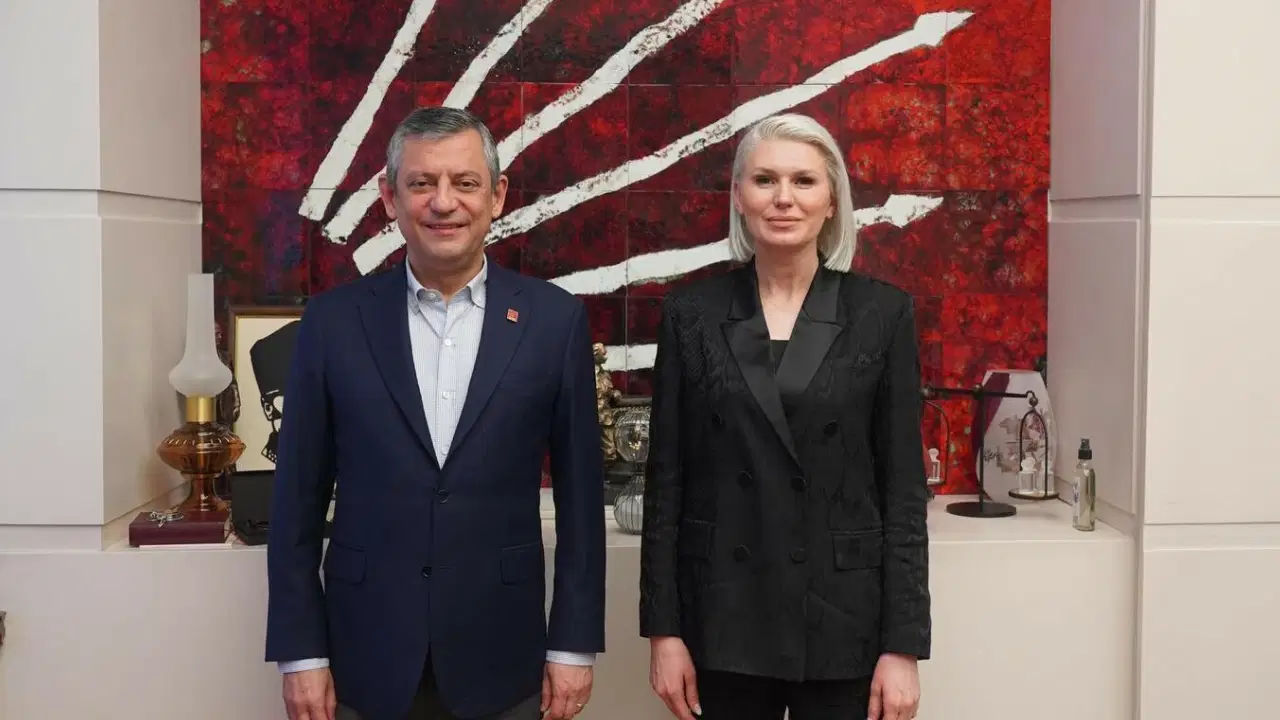 Bilecik Belediye Başkanı Subaşı, CHP Genel Başkanı Özgür Özel ile bir araya geldi