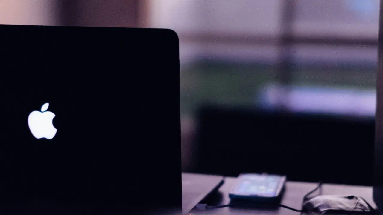 Apple, yılın ikinici çeyreğinde rekor gelir elde etti