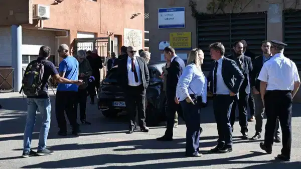 Fransa'da okulda silahlı saldırı