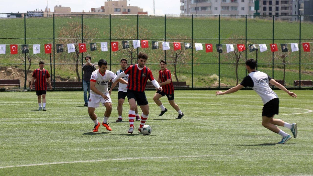 Çankaya’da 19 Mayıs ödüllü gençlik futbol turnuvası başlıyor