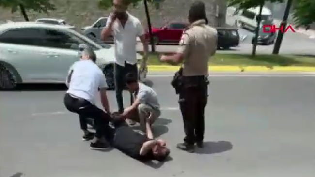 Gebze Adliyesi önünde silah sesleri