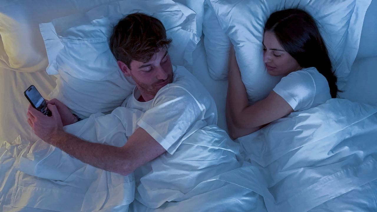 DRD4 araştırması tartışma yarattı: Partnerinizi aldatma ihtimaliniz genlerinizde yazıyor olabilir