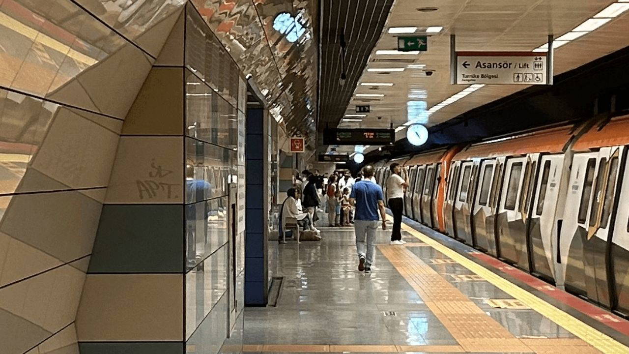 M4 metro hangi duraklar kapalı? M4 duraklar neden kapalı?